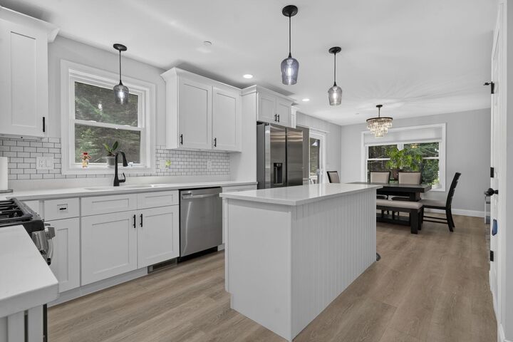 Property Photo:  44 Redwood Lane  ME 04073 