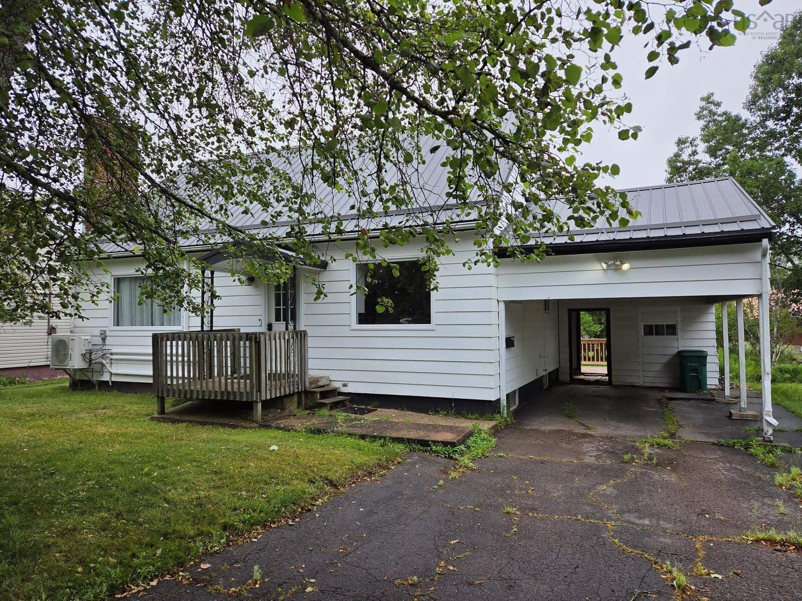 Property Photo:  95 Higgins St  NS B2N 2L6 