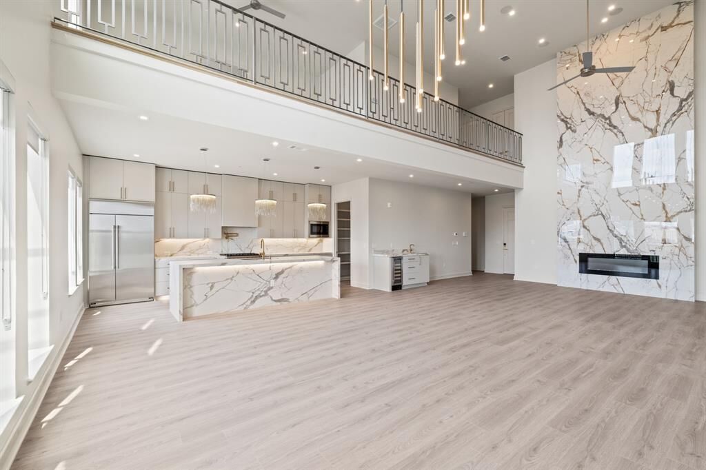 Property Photo: 1900 S Ervay Street 606 TX 75215