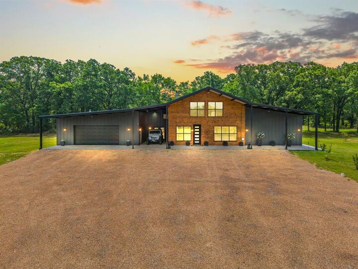 Property Photo: 1648 Vz County Road 3211 TX 75169