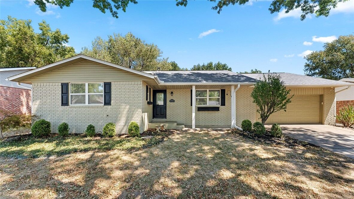 Property Photo: 4105 Miller Drive AR 72762