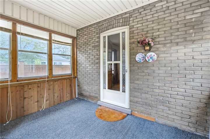 Property Photo:  26 Maitland Street  ON N3S 6K8 