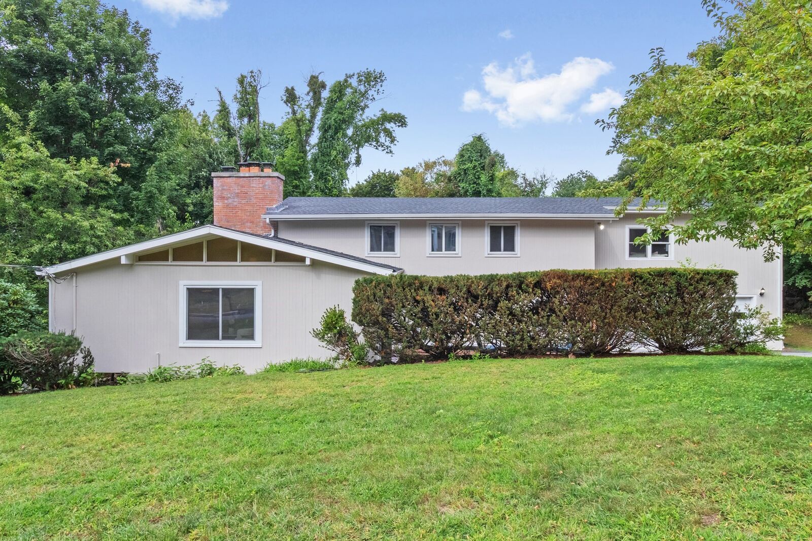 Property Photo: 17 Churchill Rd MA 01890