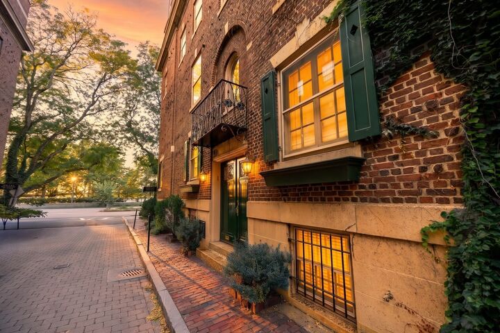 Property Photo: 1 West Hill Place MA 02114