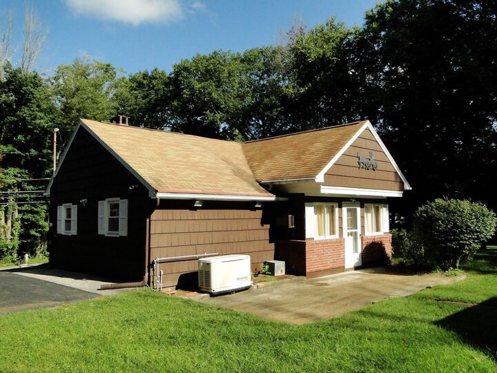Property Photo:  128 Sutton Road  MA 01570 