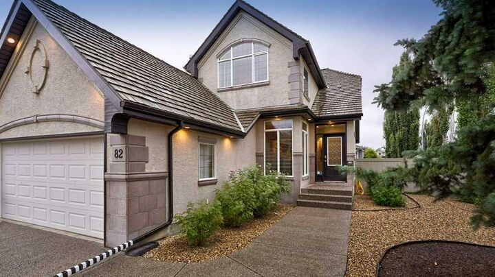Property Photo: 82 Mt Douglas Circle SE AB T2Z 3P3