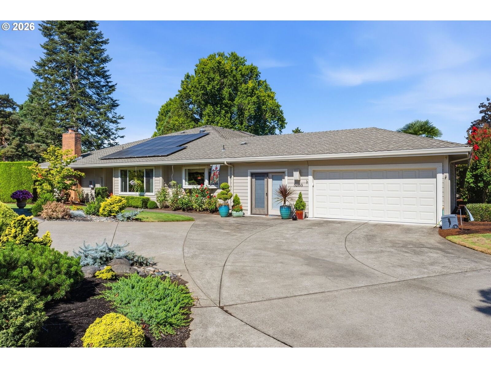 Property Photo: 32165 SW East Lake Pt OR 97070