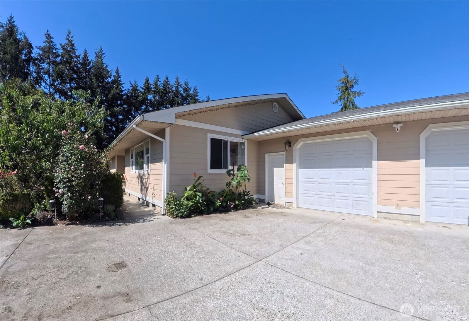 Property Photo: 378 Griffith Farm Road Road WA 98382
