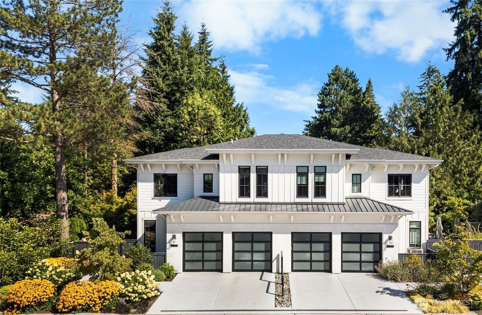 Property Photo: 10402 NE 15th Street WA 98004