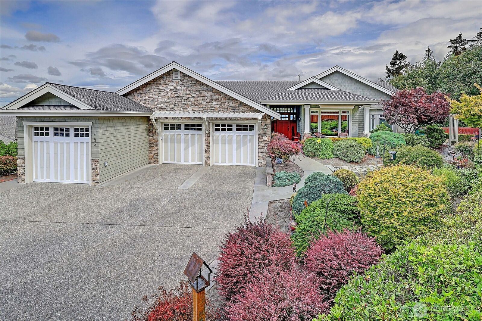 Property Photo:  1105  Morgan Way  WA 98282 