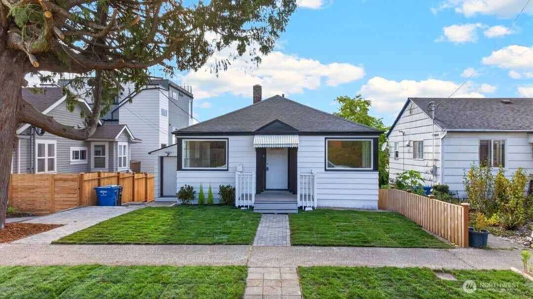 Property Photo:  5561  23rd Avenue S  WA 98108 