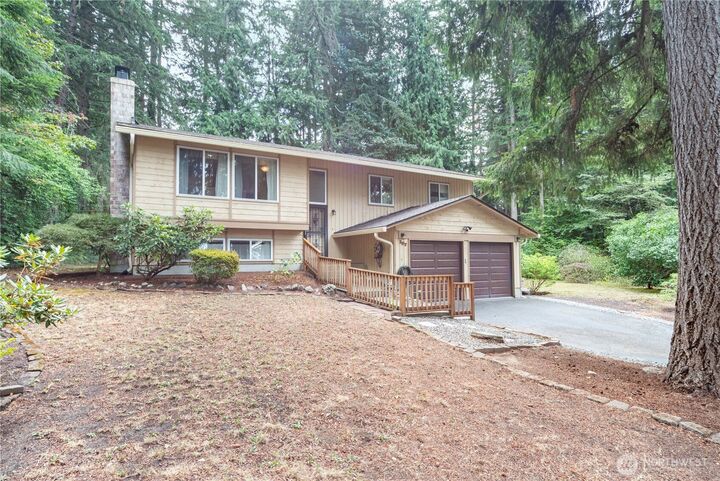 Property Photo: 187 NW Bridle Ridge Place WA 98311