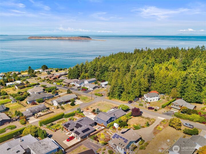 Property Photo:  150 N Rhododendron Drive  WA 98368 