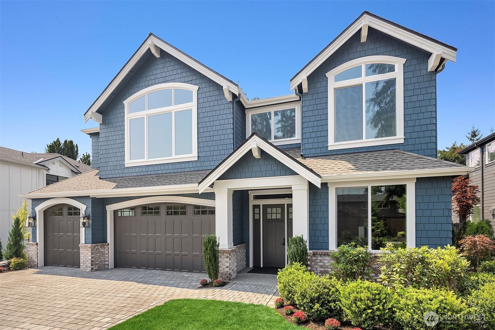Property Photo:  1555  158th Court SE  WA 98008 