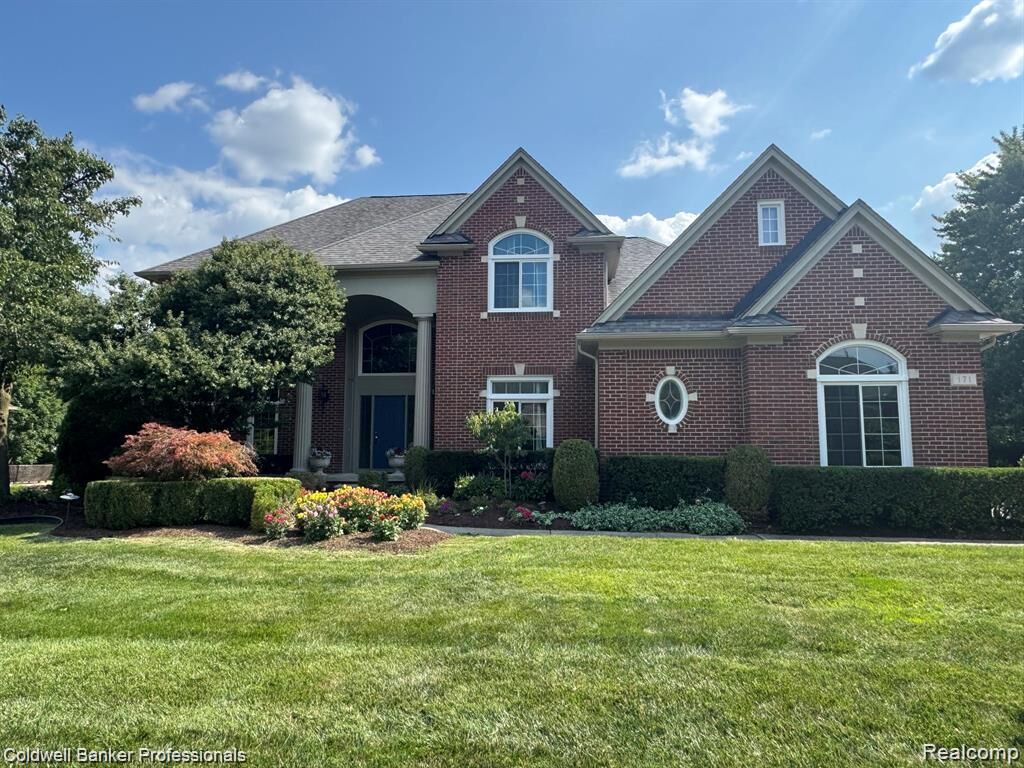 Property Photo:  171 Millstone Drive  MI 48084 