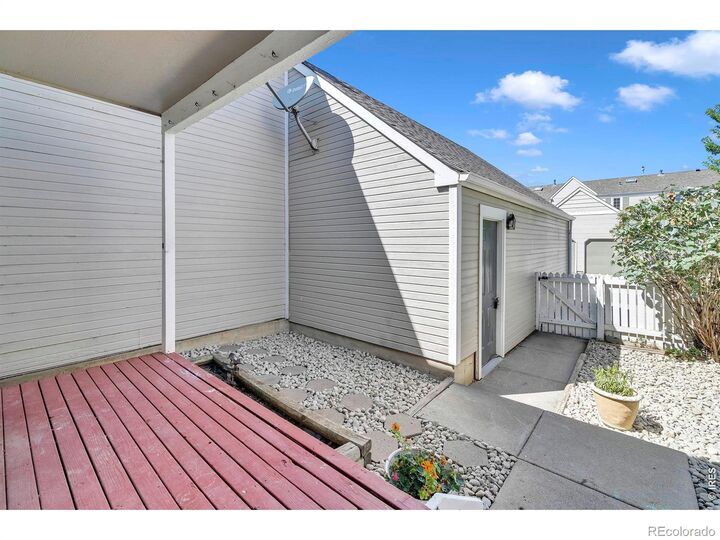 Property Photo: 2202 Sunridge Circle CO 80020