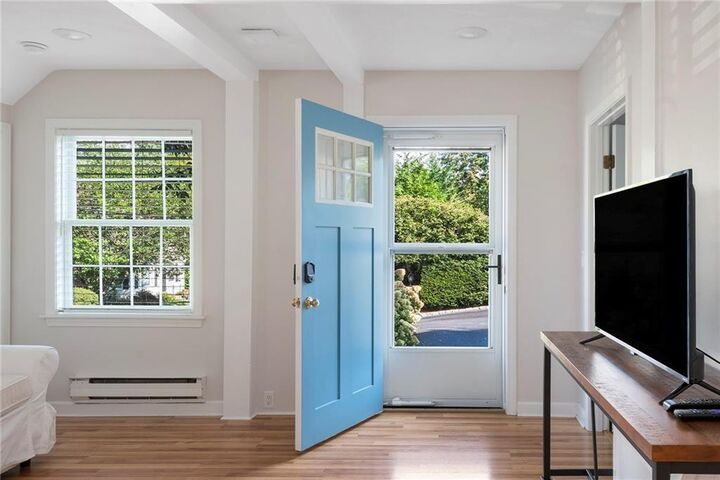 Property Photo:  56 Fort Avenue  RI 02905 