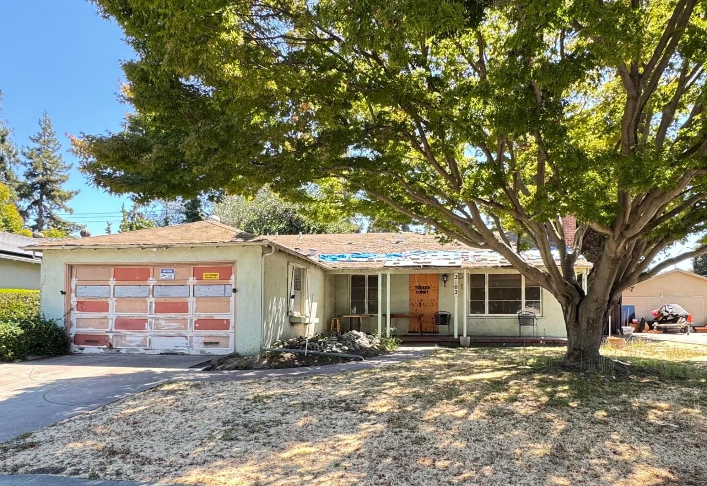 Property Photo:  2102 Walnut Grove Avenue  CA 95128 