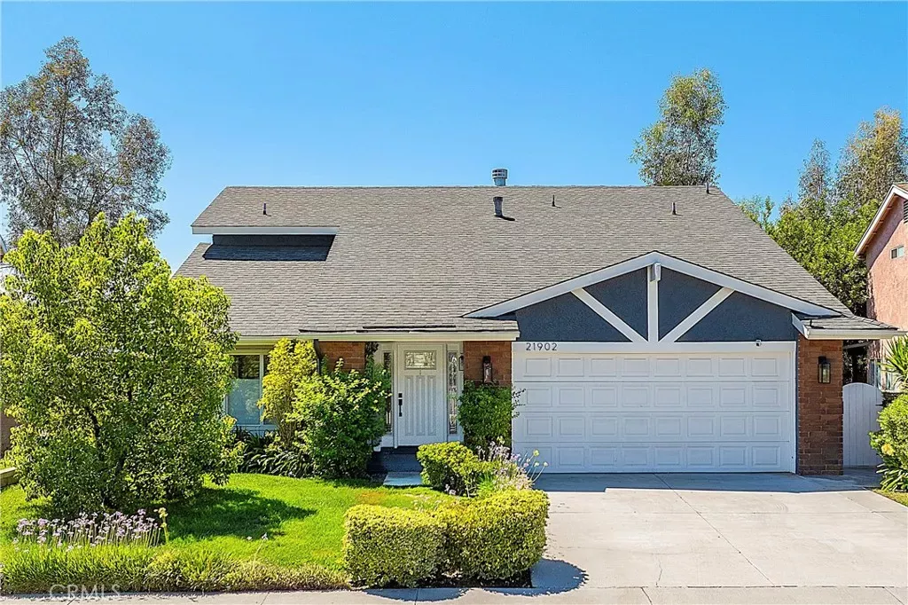 Property Photo: 21902 Grovepark Drive CA 91350