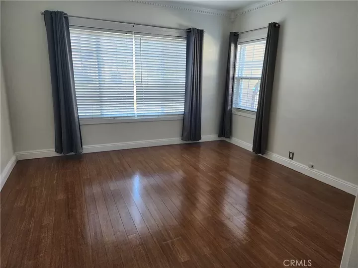 Property Photo: 840 S Dunsmuir CA 90036