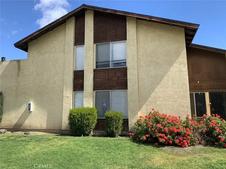Property Photo:  2508 Ashe Road  CA 93309 
