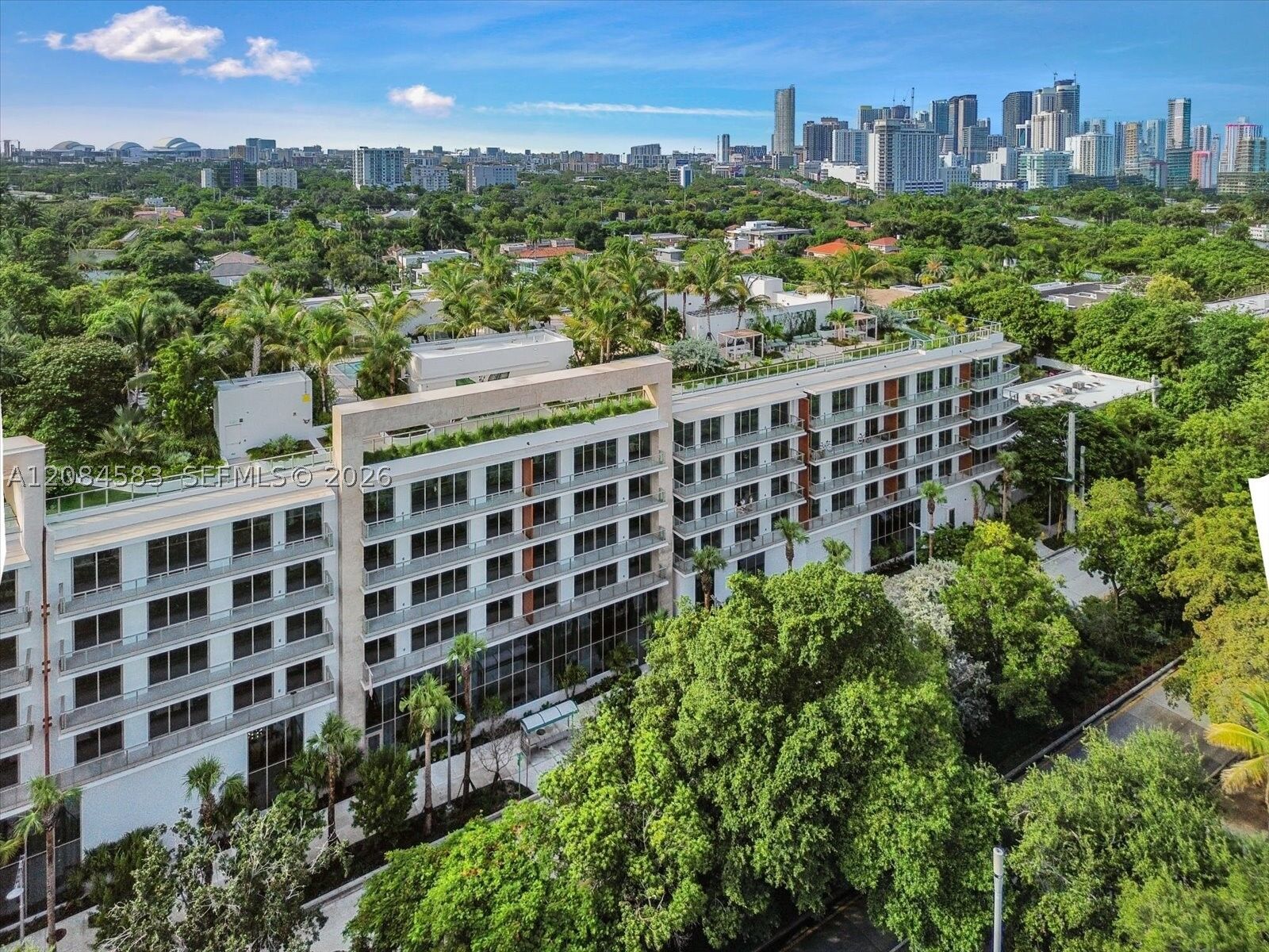 Property Photo: 2200 Brickell Avenue 402 FL 33129