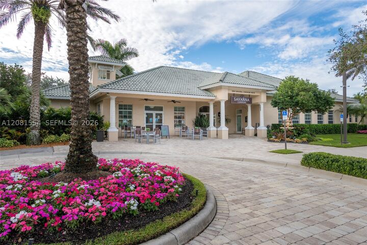 Property Photo:  1619 Orion Ln  FL 33327 