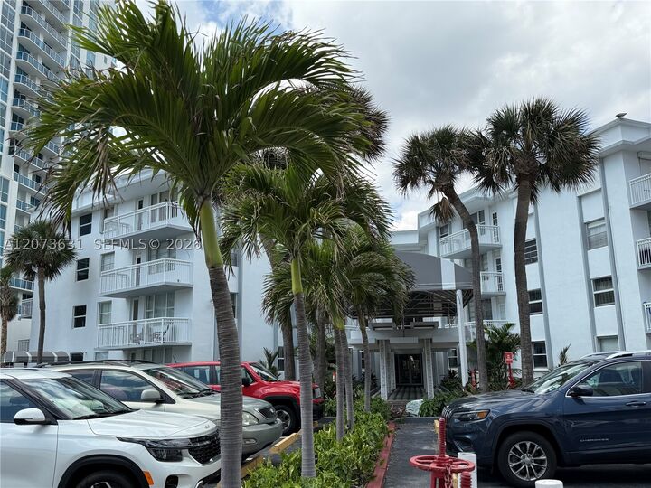 Property Photo:  1913 S Ocean Dr 126  FL 33009 