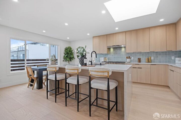Property Photo:  2419 16th Avenue  CA 94116 