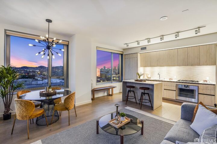 Property Photo:  1000 3rd Street 1305  CA 94158 