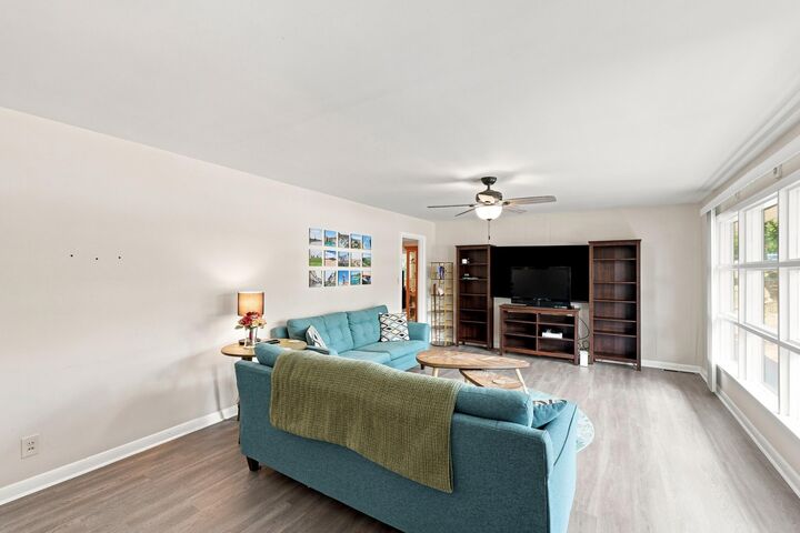 Property Photo:  731 Dixie Ave  AL 35630 