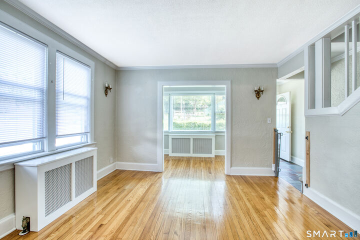 Property Photo:  126 Pemberwick Road Right Side  CT 06831 