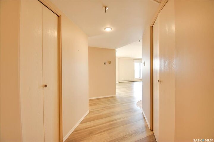 Property Photo:  510 5th Avenue N 1003  SK S7K 2R2 