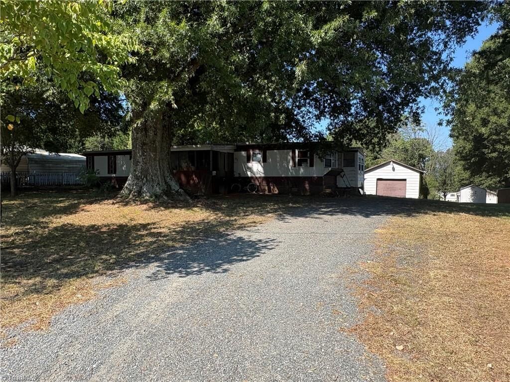 Property Photo: 106 Red Kirby Road NC 27021