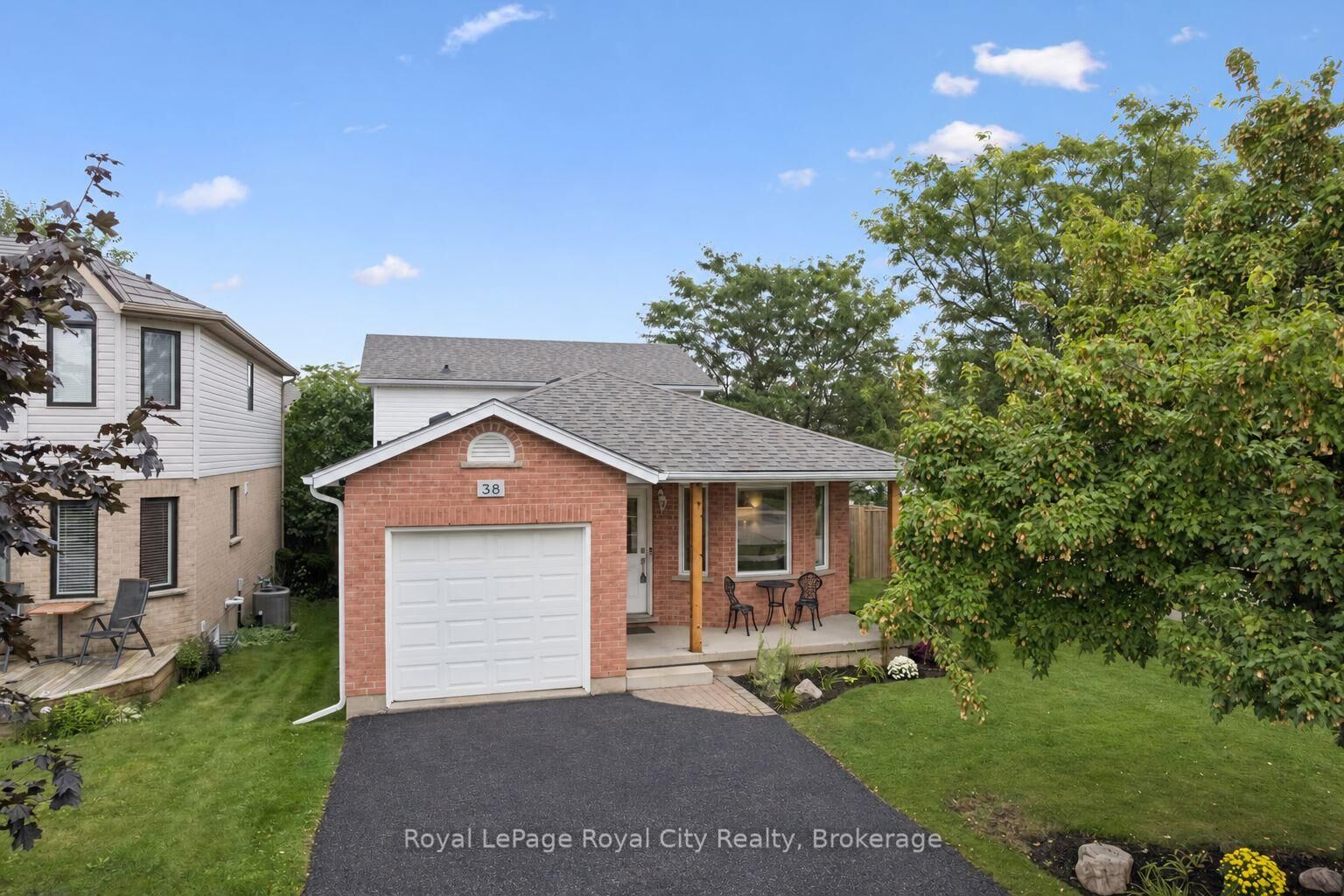 Property Photo:  38 Borland Drive  ON N1G 5B5 