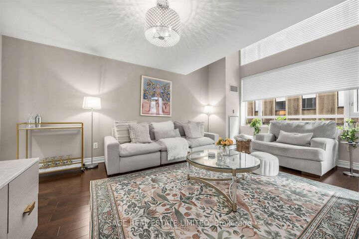 Property Photo:  80 Cumberland Street 303  ON M5R 3V1 