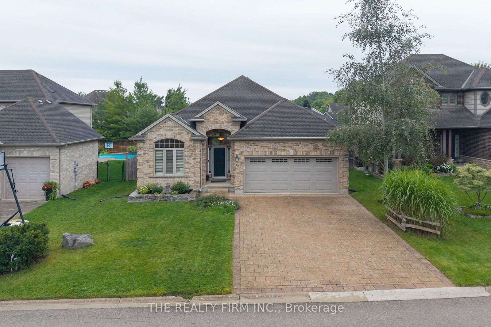 Property Photo:  46 Ashwood Crescent  ON N0M 2A0 