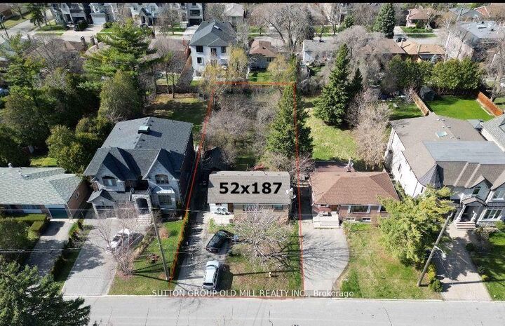 Property Photo:  96 Caines Avenue  ON M2R 2L3 
