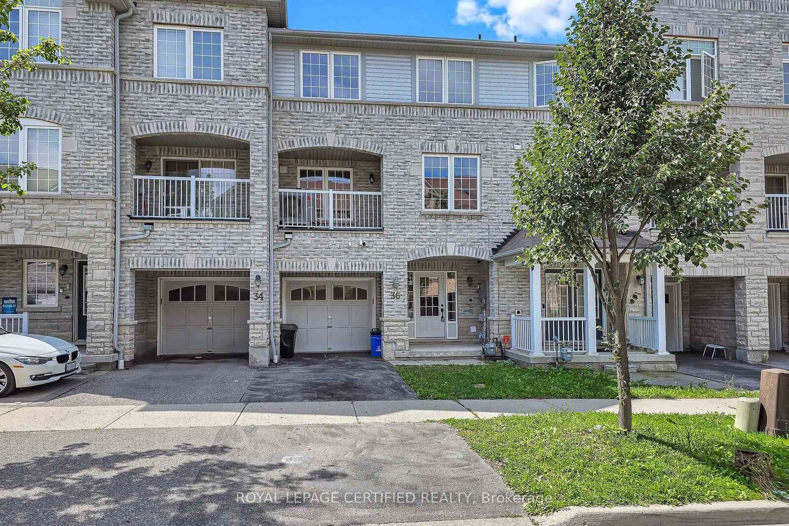 Property Photo:  36 Silvester Street  ON L1Z 0M5 