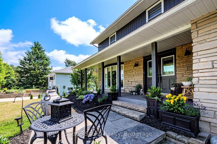Property Photo:  35 Pine Tree Drive  ON N0H 1P0 