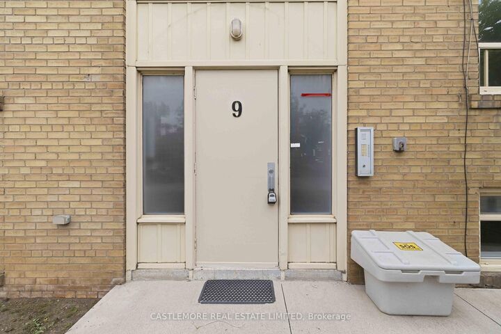Property Photo:  9 Allenby Avenue 1  ON M9W 1S5 