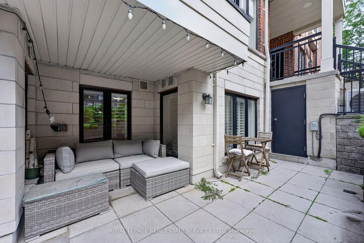 Property Photo:  30 Carnation Avenue 101  ON M8V 0B8 