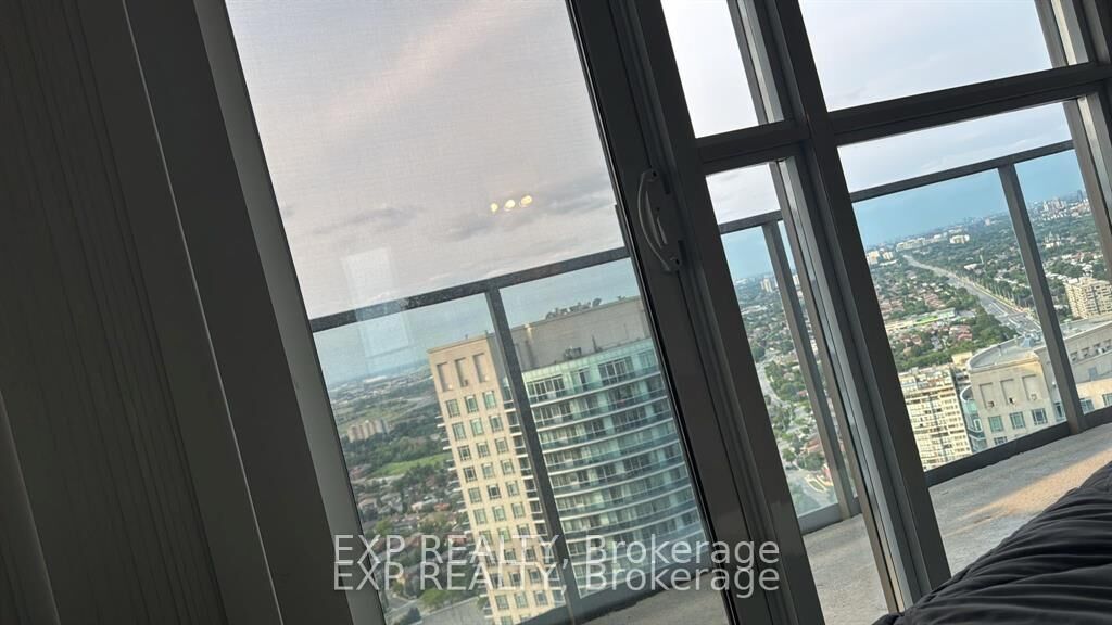 Property Photo: 60 Absolute Avenue 3707 ON L4Z 0A9