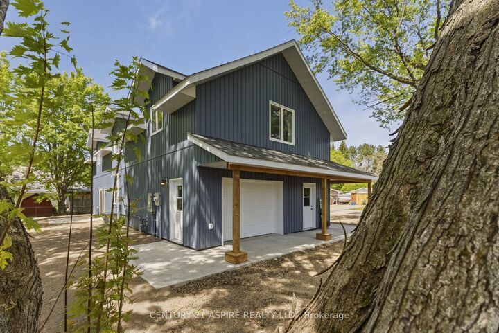 Property Photo:  32 Wilson Street  ON K0J 1J0 