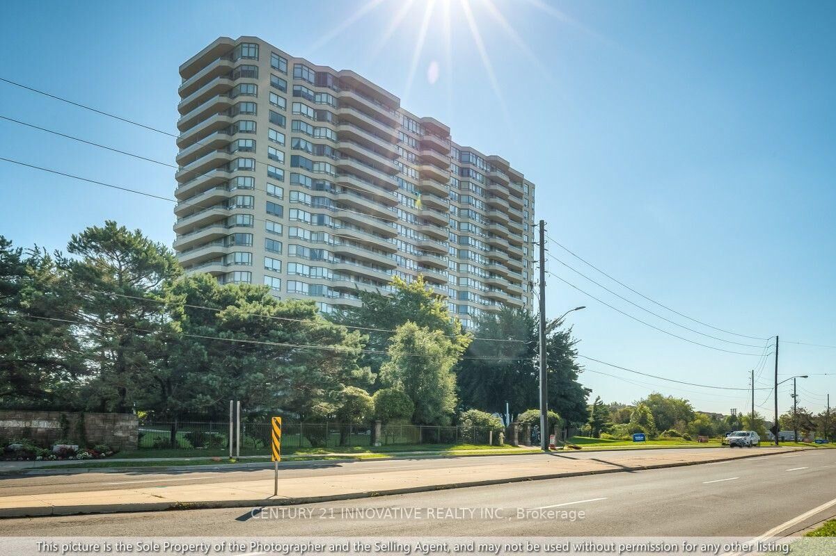Property Photo:  1 Greystone Walk Drive 1286  ON M1K 5J3 