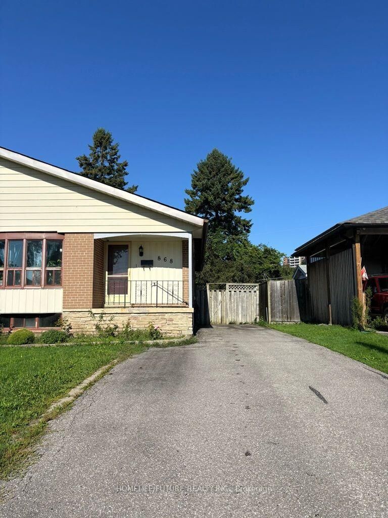 Property Photo:  868 Chapleau Drive Bsmt  ON L1W 1P4 