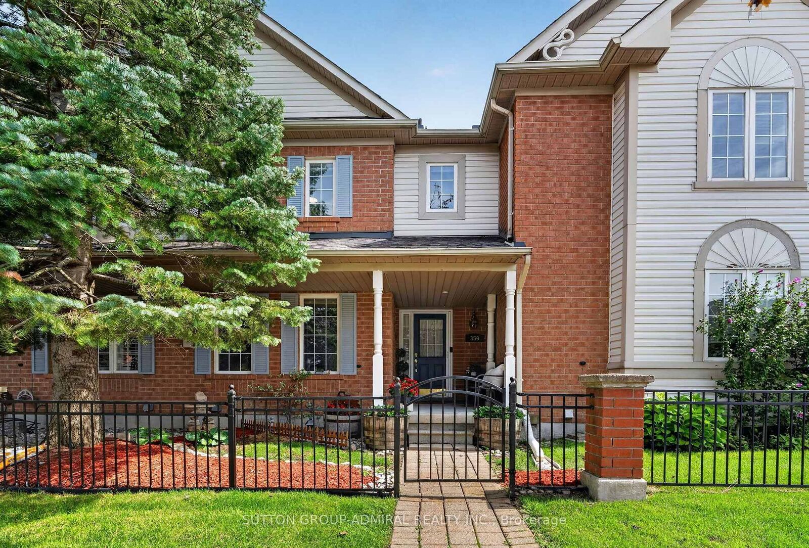 Property Photo:  359 John West Way  ON L4G 7J7 