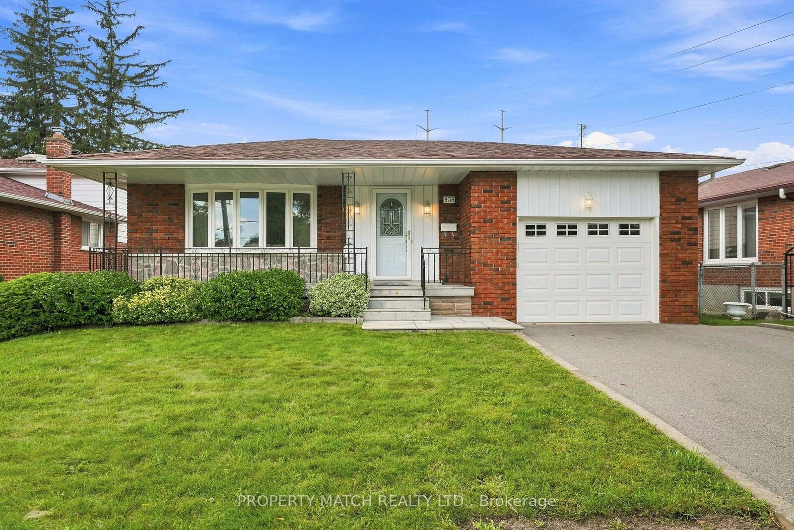 Property Photo:  938 Scarborough Golf Club Road  ON M1G 1J9 