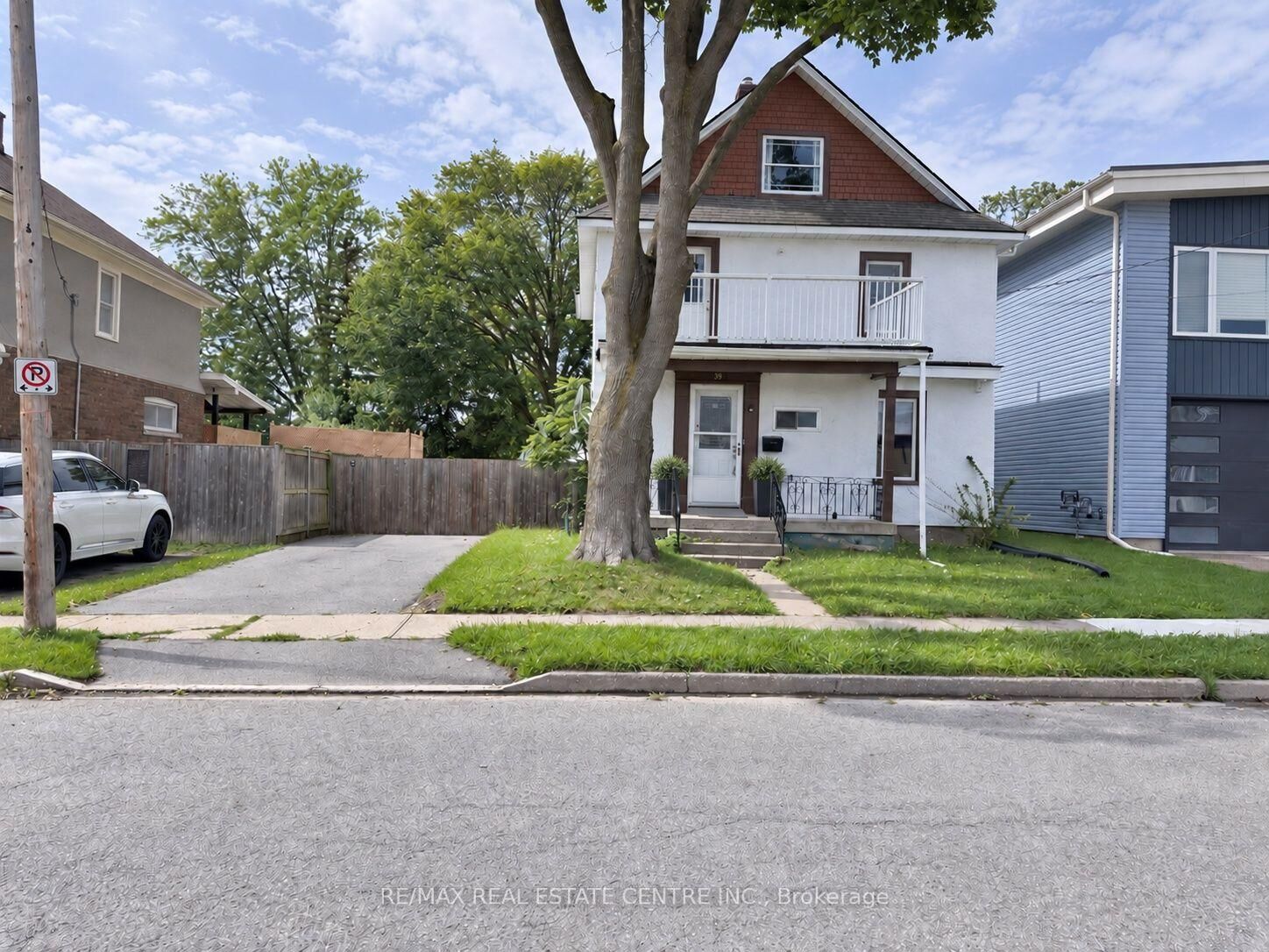 Property Photo:  39 Oakland Avenue  ON L3C 2B8 