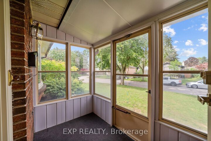 Property Photo: 47 Glenburnie Crescent ON N5X 2A1